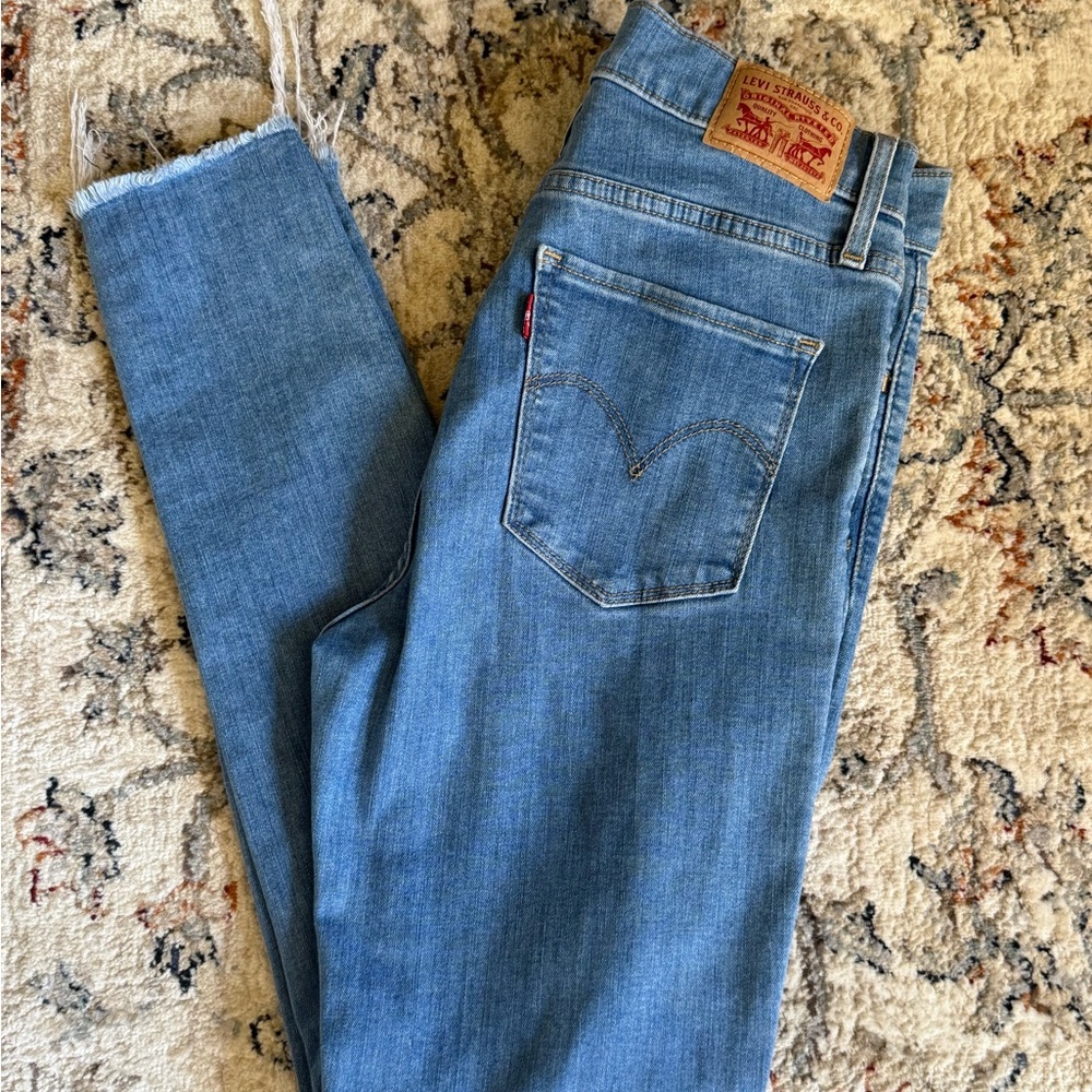 Levi Strauss Jeans - Size 27